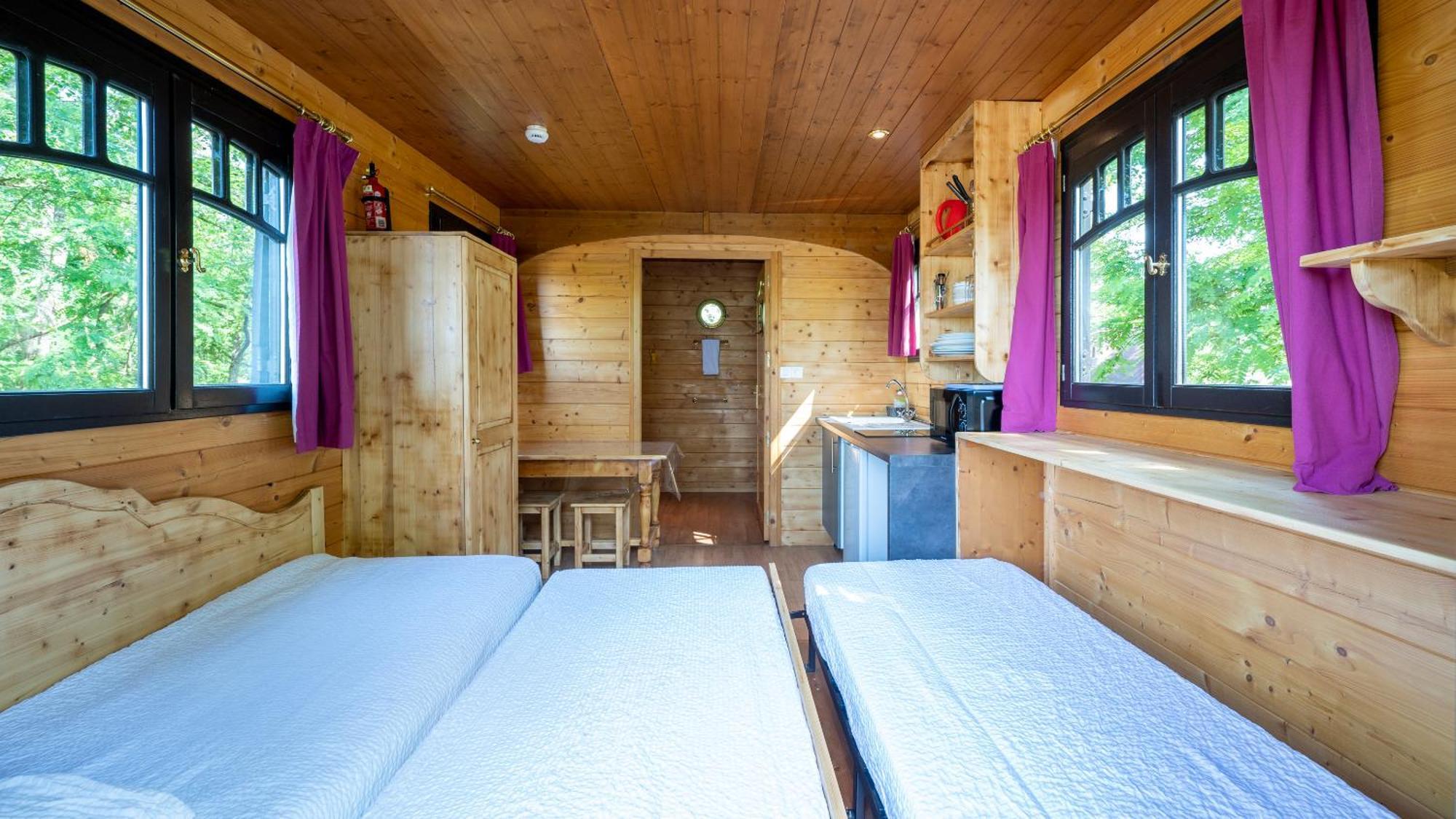 Village Toue Du Domaine Des Demoiselles Chassenard ห้อง รูปภาพ